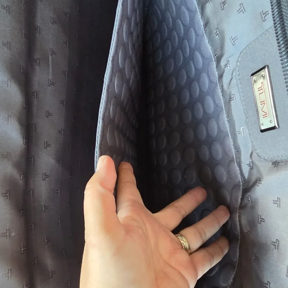 Tumi black leather briefcase